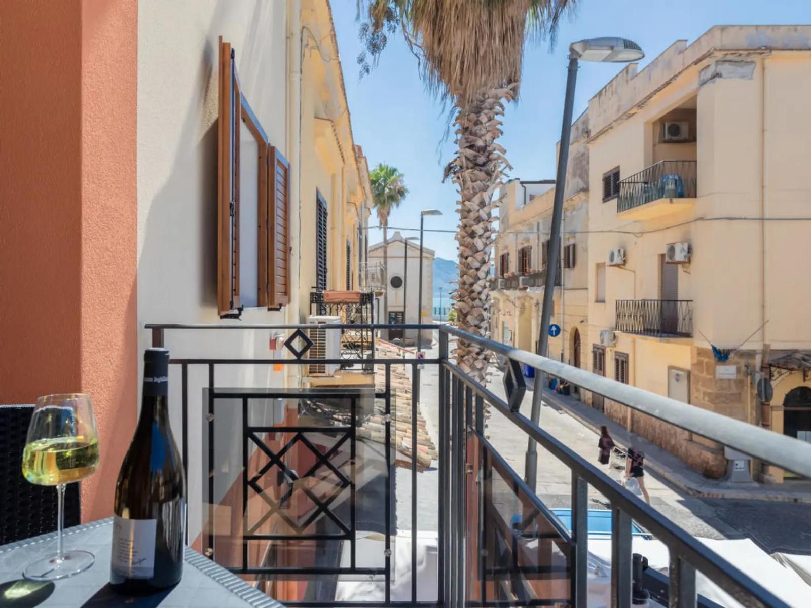 Azzurra Apartments Balestrate Kültér fotó