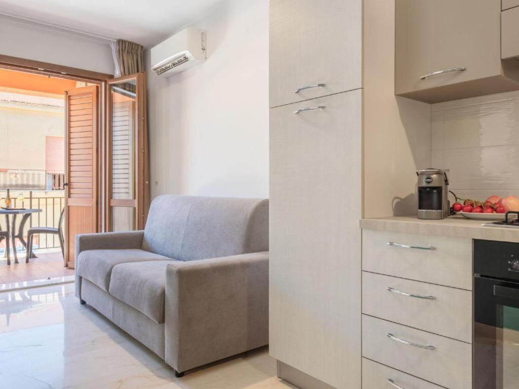 Azzurra Apartments Balestrate Kültér fotó