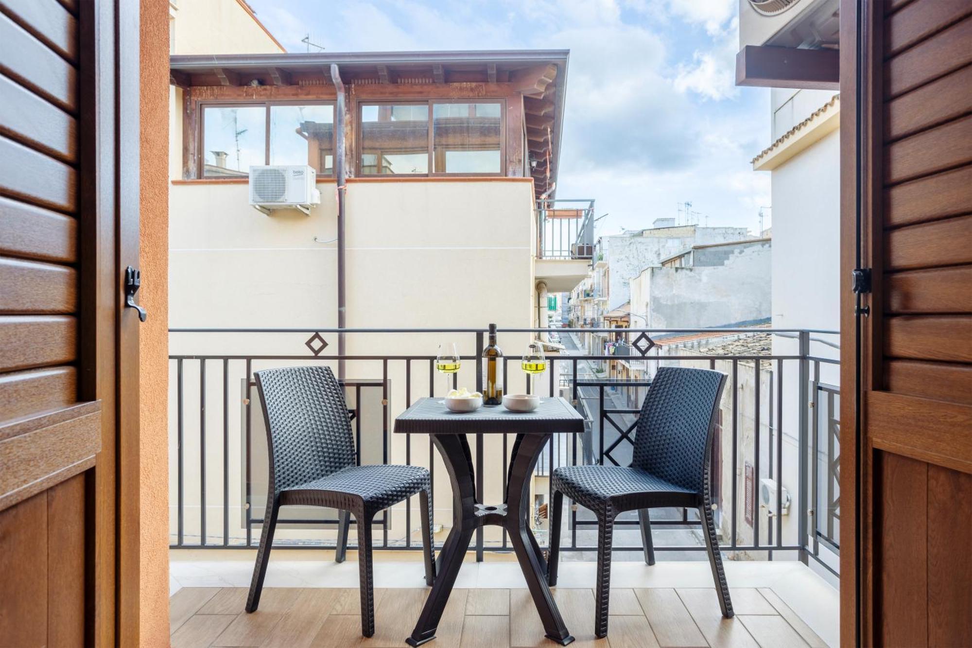 Azzurra Apartments Balestrate Kültér fotó